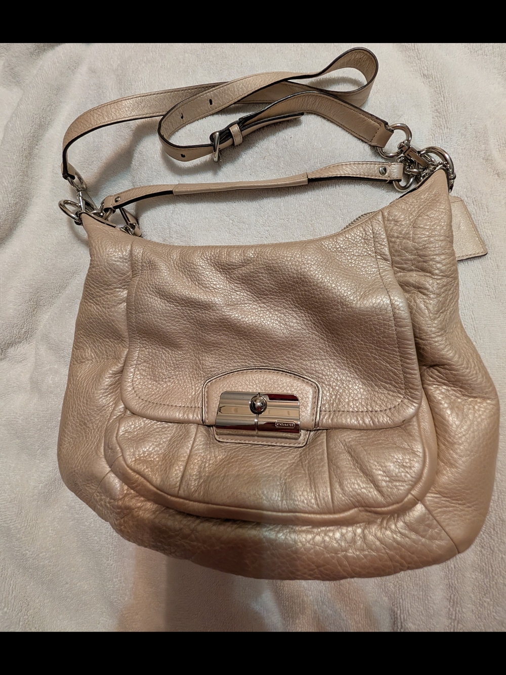 Vintage Coach Pebbled Leather Shoulder Bag in Champagne